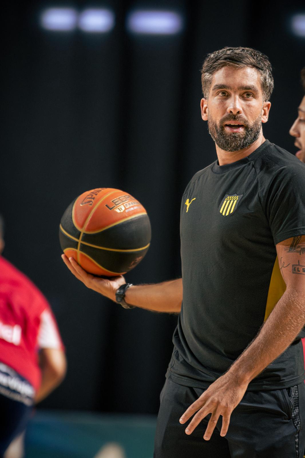 Agustín Fraga, PF de Peñarol Basket